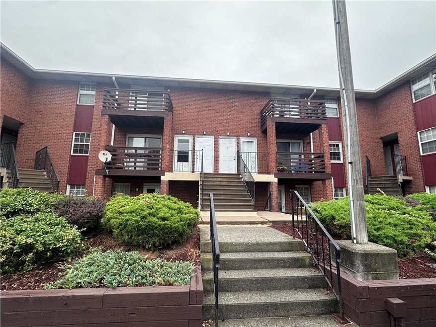 1464 N Cedar Crest Blvd unit 10, Allentown, PA 18104 - photo 1