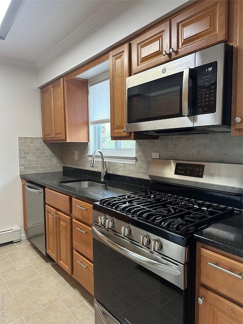 12 Central Dr unit 4, Nanuet, NY 10954 - photo 1