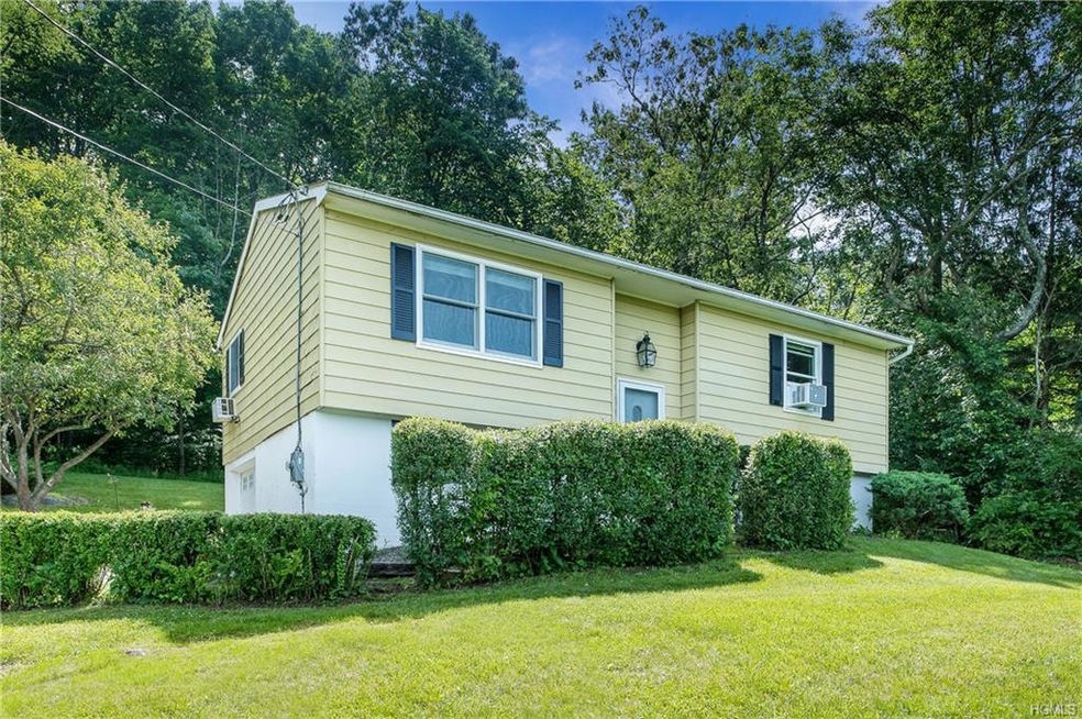 15 W Wind Rd, Pawling, NY 12564 - photo 1