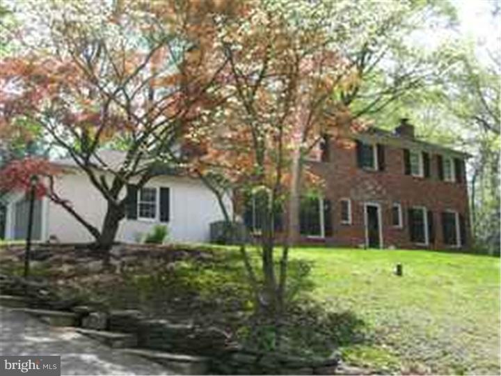 93 Woodstone Ln, Villanova, PA 19085 - photo 1