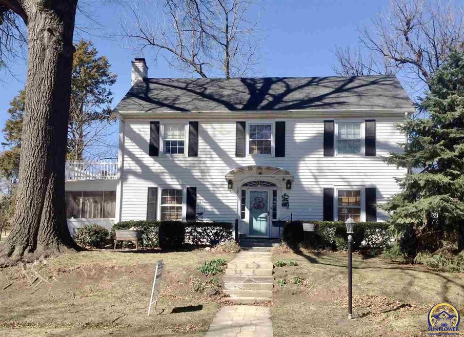 2521 SW Granthurst Ave, Topeka, KS 66611 - photo 1