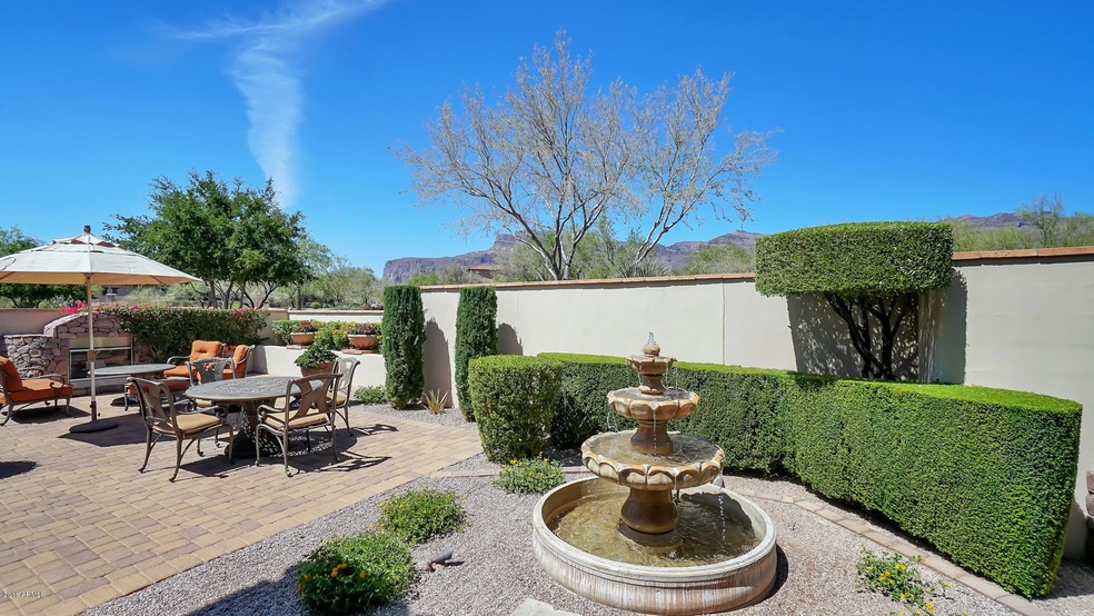 2769 s Lookout Ridge-16