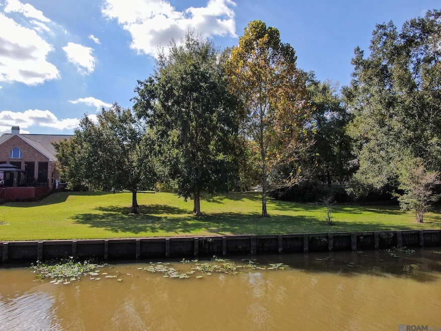 13304 Bayou Terrace Dr, Saint Amant, LA 70774 - photo 1