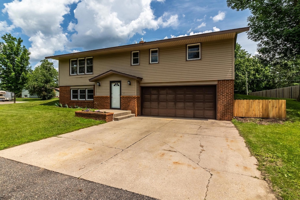 For Sale $285,000 • Co-Listing Agent