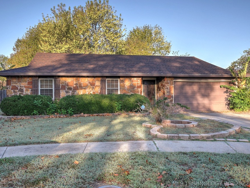 2608 S Sycamore Ave, Broken Arrow, OK 74012 - photo 1