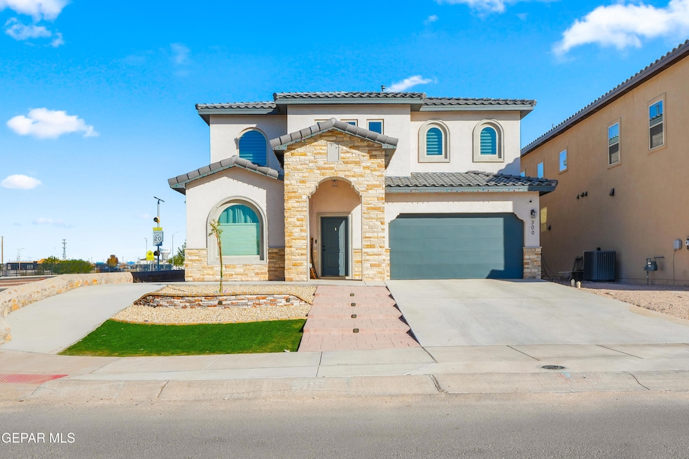 300 Samuel Vista St, Horizon City, TX 79928 - photo 1