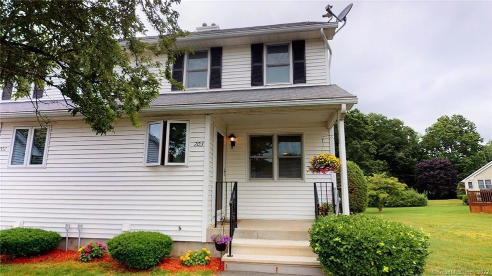 203 Oldefield Farms unit 203, Enfield, CT 06082 - photo 1