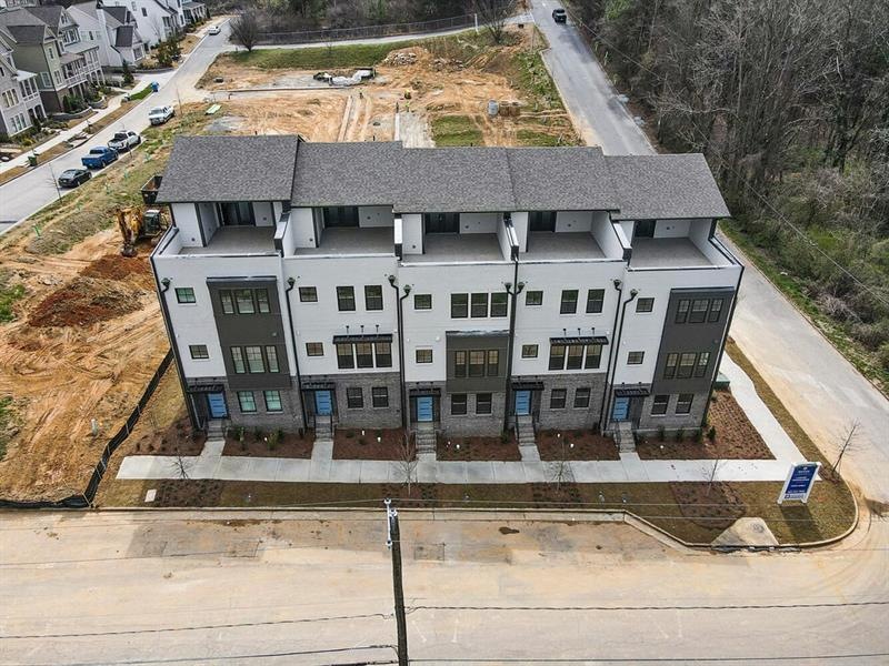 1038 Culpepper St NW unit 15, Atlanta, GA 30318 - photo 1