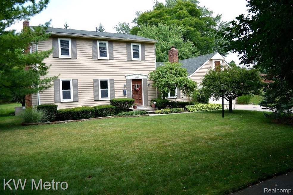 Welcome Home To Vinsetta Blvd.