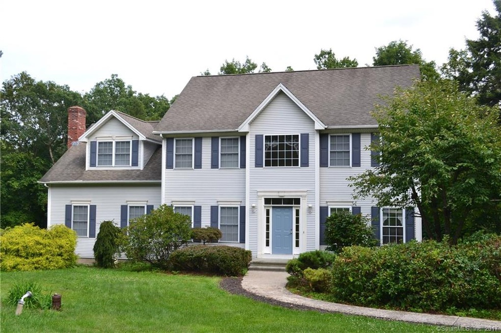 156 Hemlock Ridge Rd, Southbury, CT 06488 - photo 1