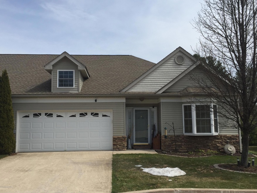 8 Willow Way, Dallas, PA 18612 - photo 1