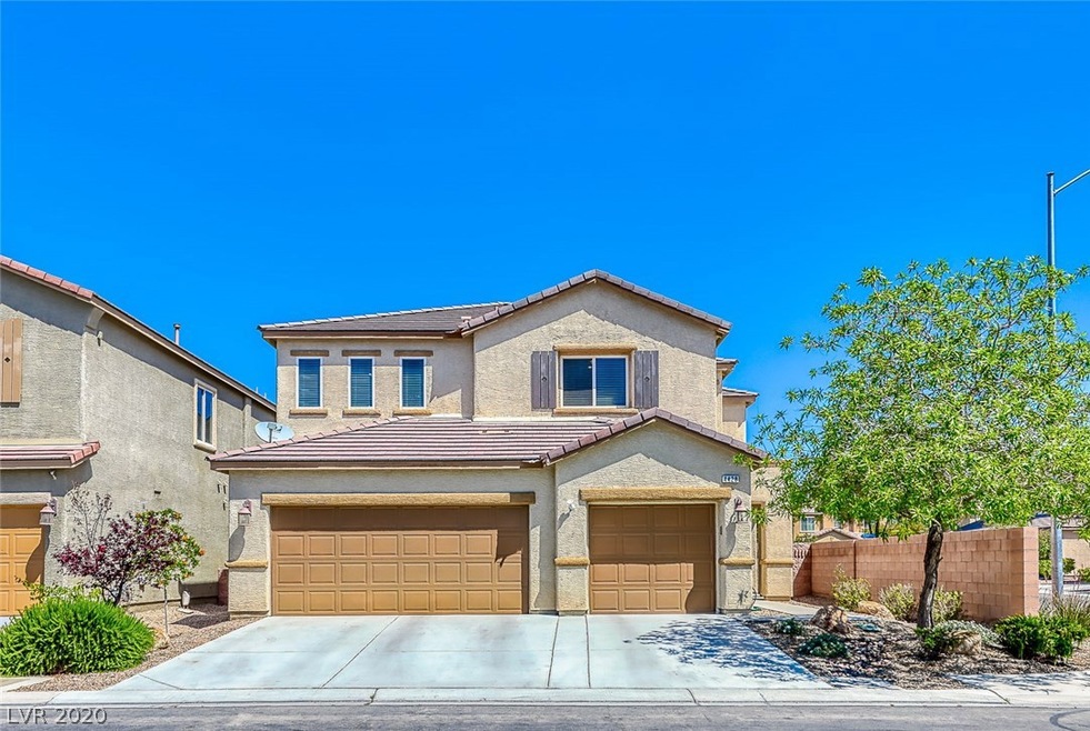 Welcome to 4428 Mallard Ridge Avenue!