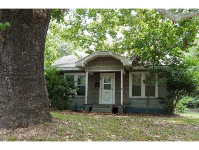 301 Burk St, Nacogdoches, TX 75964 - photo 1