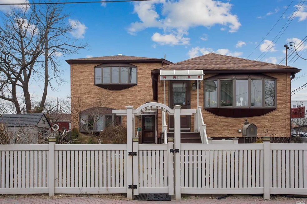 18-01 Channel Rd, Far Rockaway, NY 11693 - photo 1