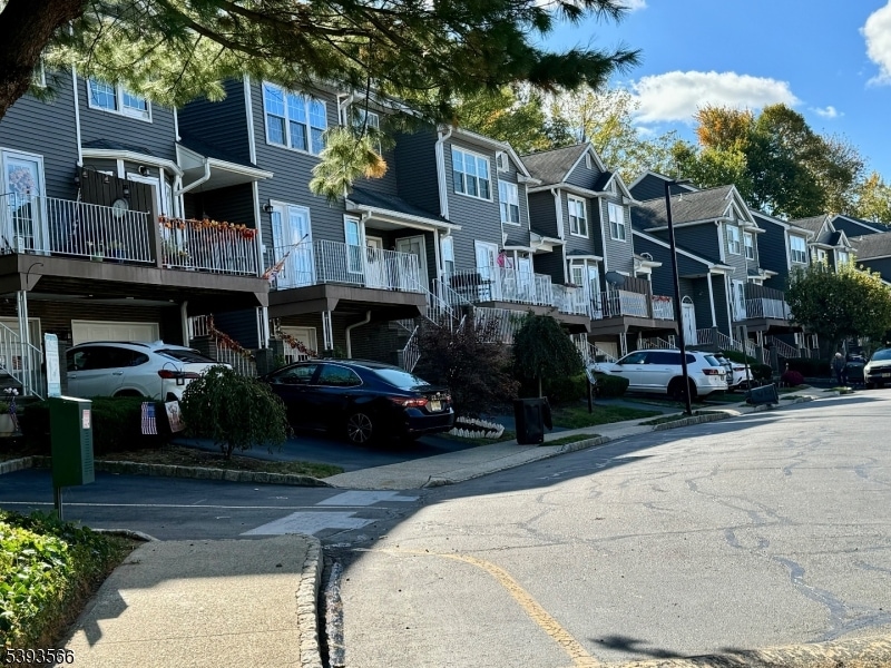 20 S Midland Ave unit 3, Kearny, NJ 07032 - photo 1