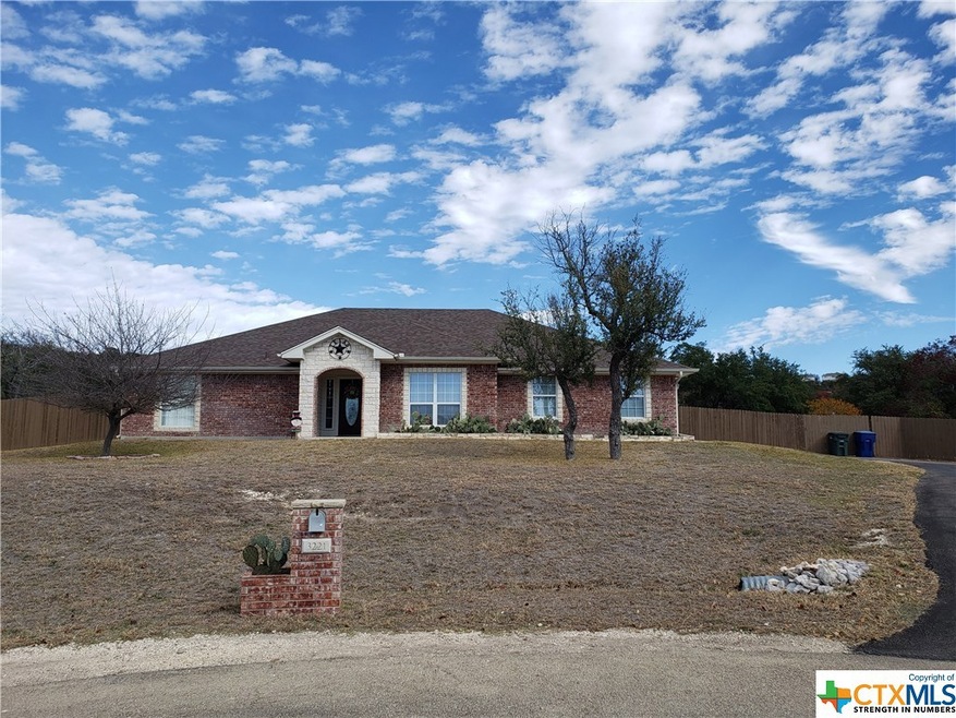 3221 Emily Cir, Copperas Cove, TX 76522 - photo 1