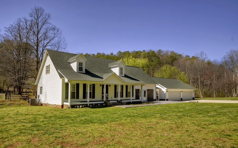 355 Stone Rd, Ellijay, GA 30536 - photo 1