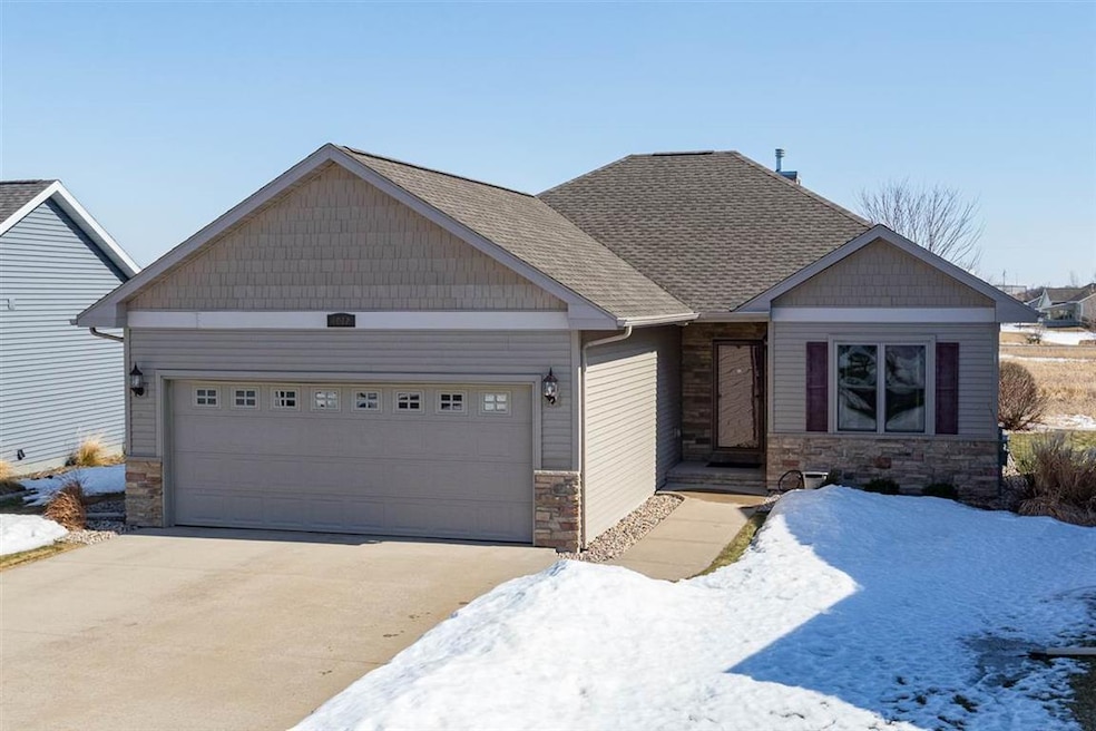 Open floor plan with a great view!