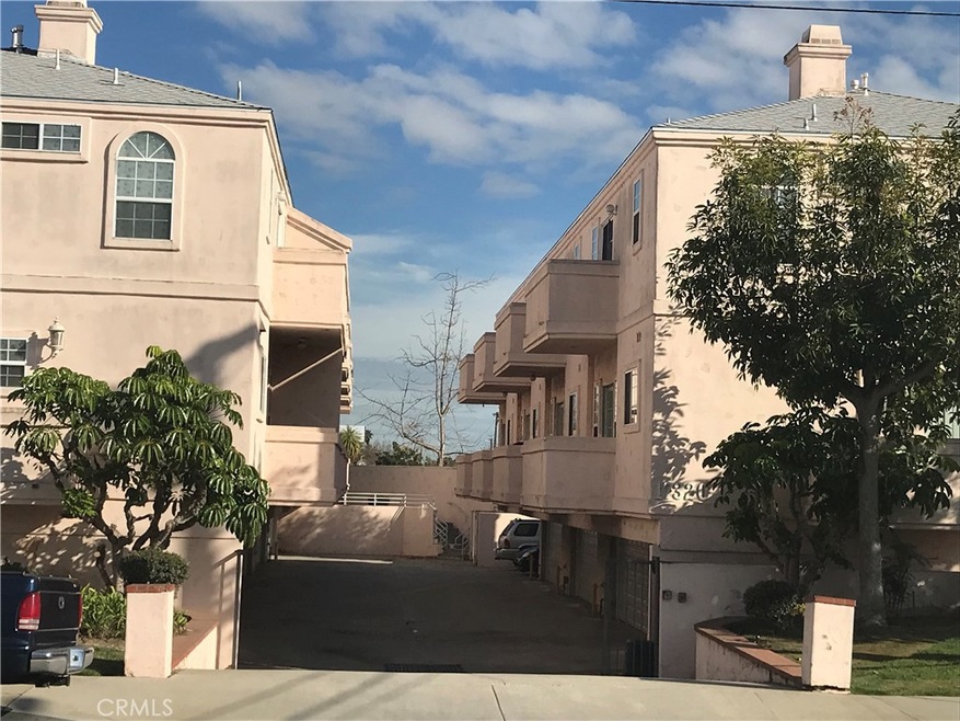 17320 S Dalton Ave unit 7, Gardena, CA 90247 - photo 1