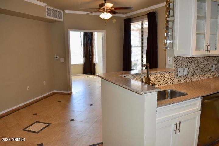 Biltmore Square Apartments unit 459, Phoenix, AZ 85016 - photo 1