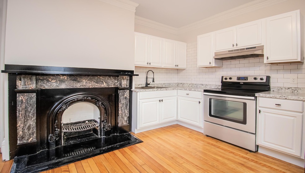 610 State St unit A, Portsmouth, NH 03801 - photo 1