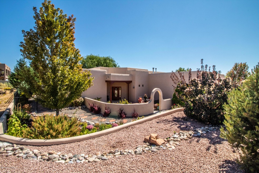 6320 Bunker Ct, Farmington, NM 87402 - photo 1