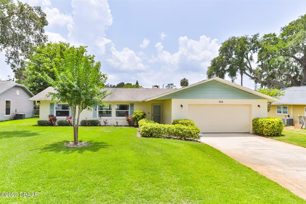 704 Green Rd-1