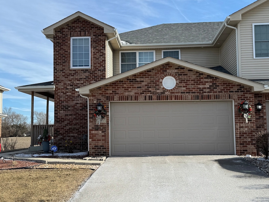 997 Regent Dr, Matteson, IL 60443 - photo 1