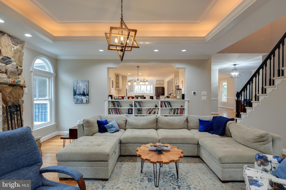 35583 Windover Hill Ln, Round Hill, VA 20141 - photo 1