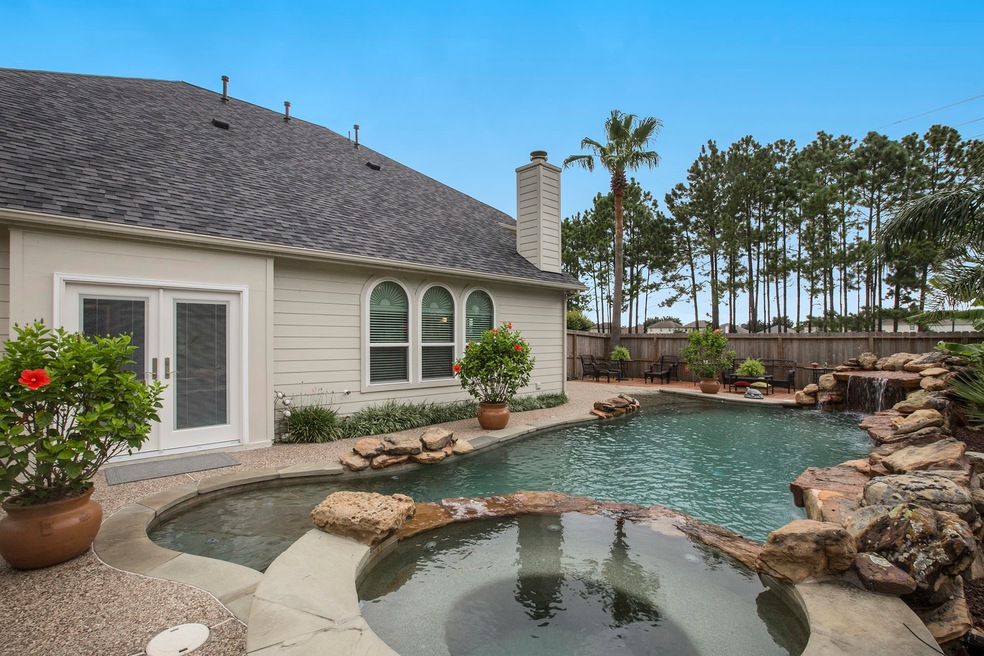 8922 Aberdeen Park Dr, Houston, TX 77095 - photo 1