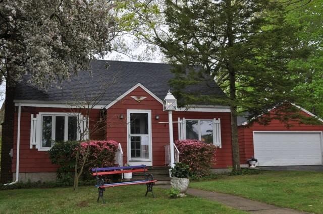 721 Wigwam Ln, Stratford, CT 06614 - photo 1