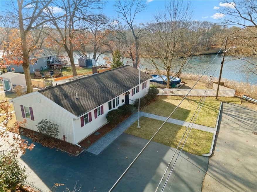 130 Lindy Ave, Riverside, RI 02915 - photo 1