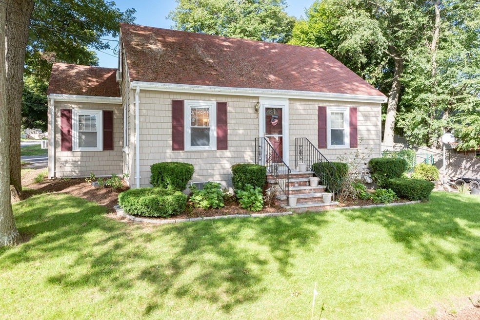 4 Byron St, Randolph, MA 02368 - photo 1