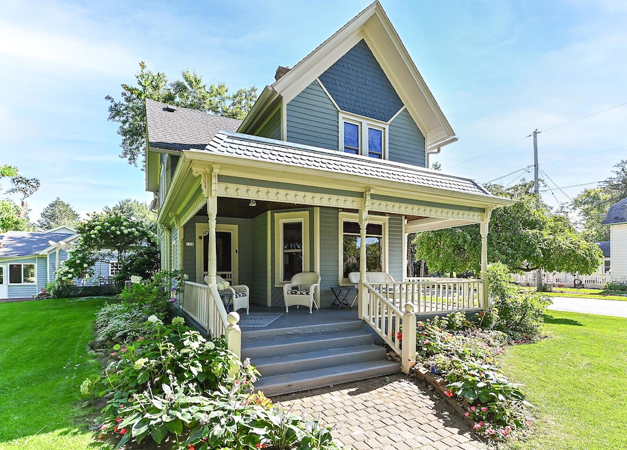 118 E Main St, Wales, WI 53183 - photo 1