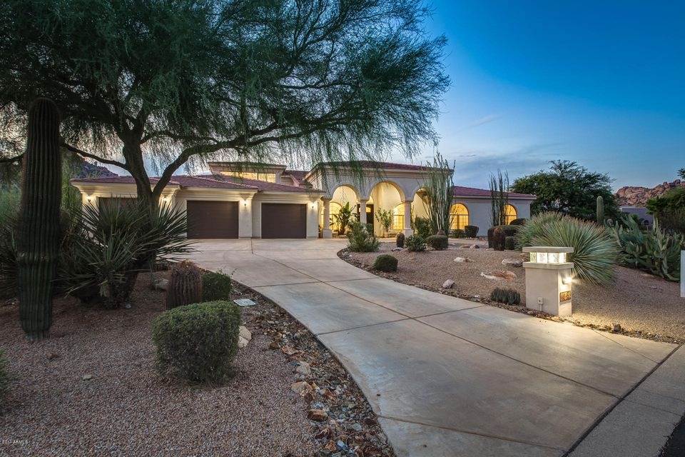 Enchanting Home in Troon Fairways