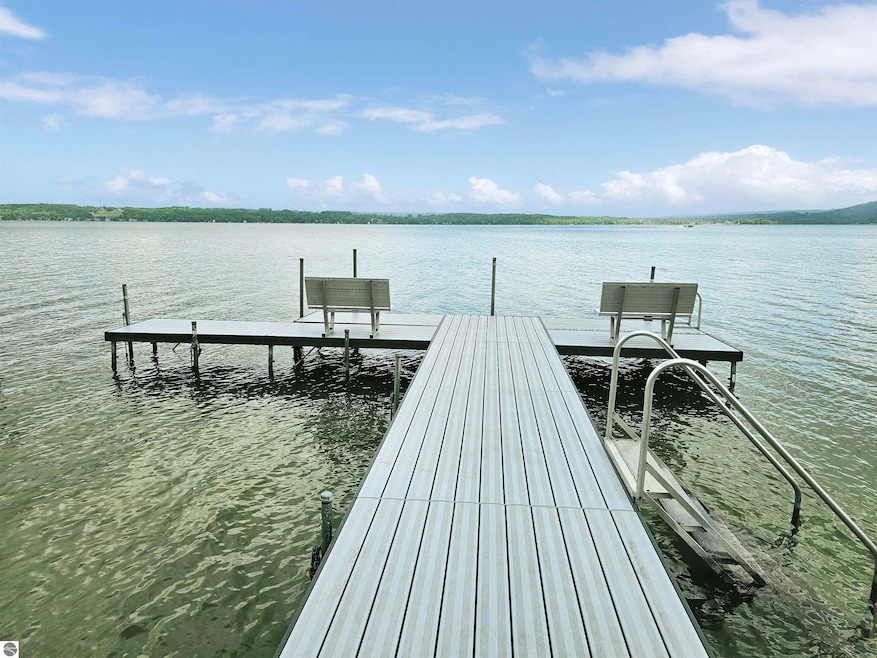 8123 S Rustic Dr, Cedar, MI 49621 - photo 1