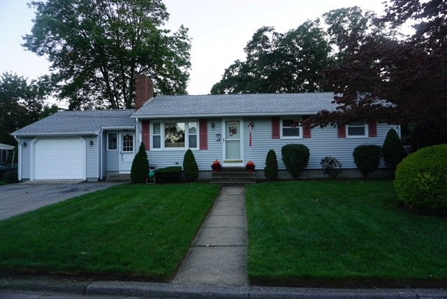 209 Burbank Dr, Warwick, RI 02886 - photo 1