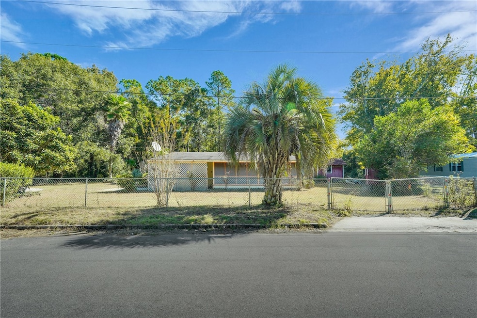 1106 Alabama St, Darien, GA 31305 - photo 1