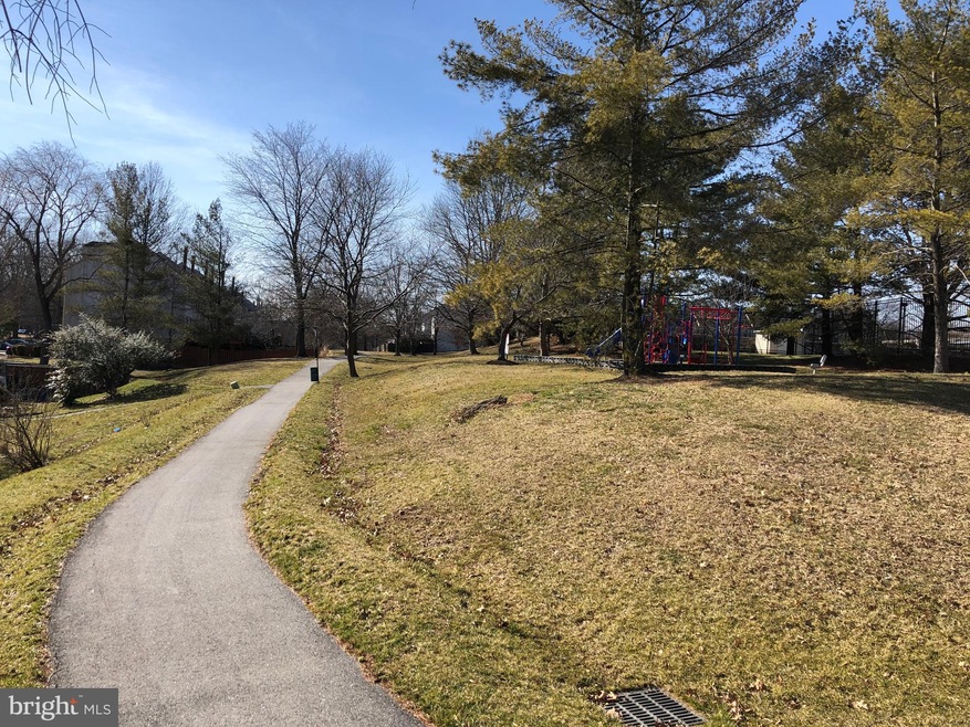 3831 Swan House Ct, Burtonsville, MD 20866 - photo 1