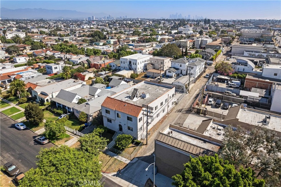 1858 S Orange Dr unit 6, Los Angeles, CA 90019 - photo 1