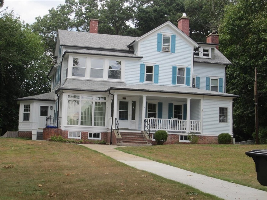 18 Payan St unit 2R, West Warwick, RI 02893 - photo 1