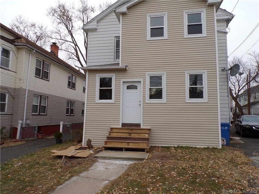 94 Plainfield St unit 96, Hartford, CT 06112 - photo 1