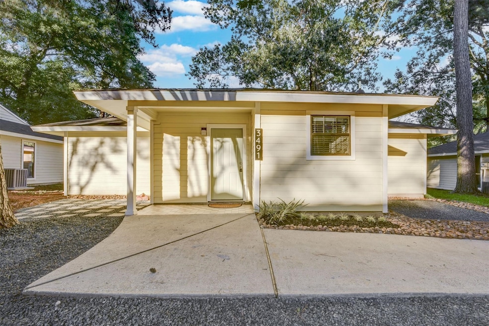 For Rent $1,400/month