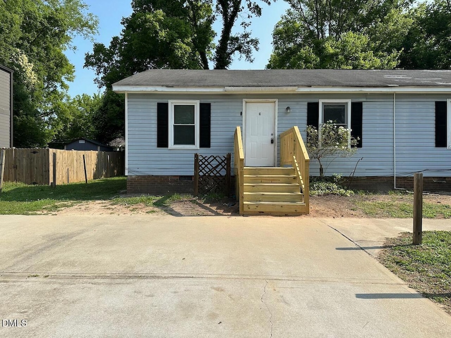 1113 Upchurch St unit A, Raleigh, NC 27610 - photo 1