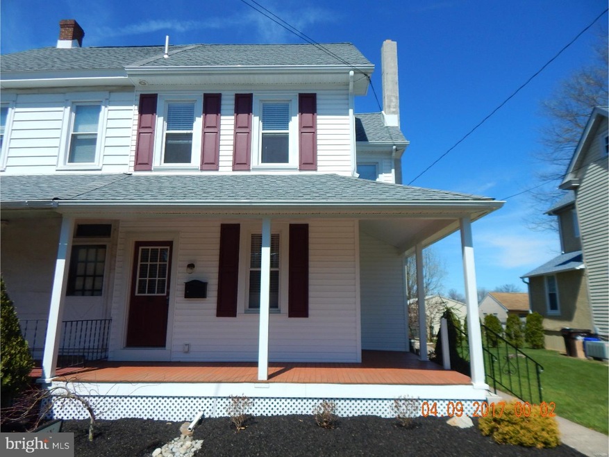 355 W Broad St unit 13, Telford, PA 18969 - photo 1