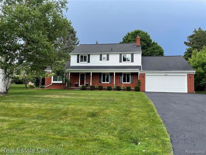 WELCOME TO 2151 STRADER WEST BLOOMFIELD WITH WEST 