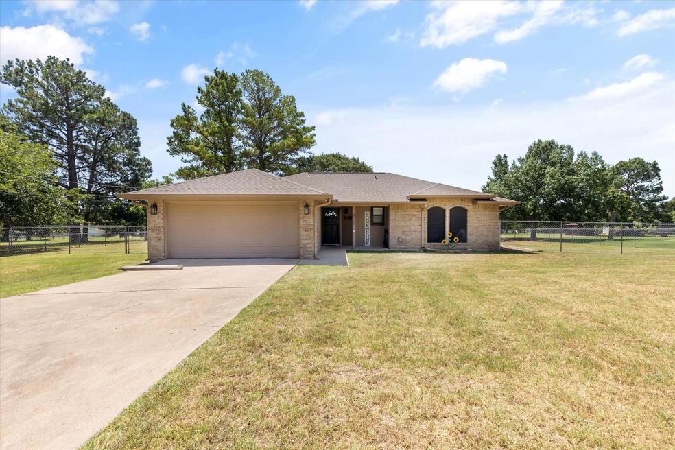 3711 Acorn Run, Granbury, TX 76049 - photo 1