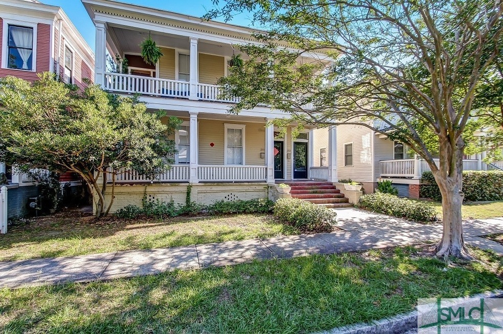 211 W 35th St, Savannah, GA 31401 - photo 1