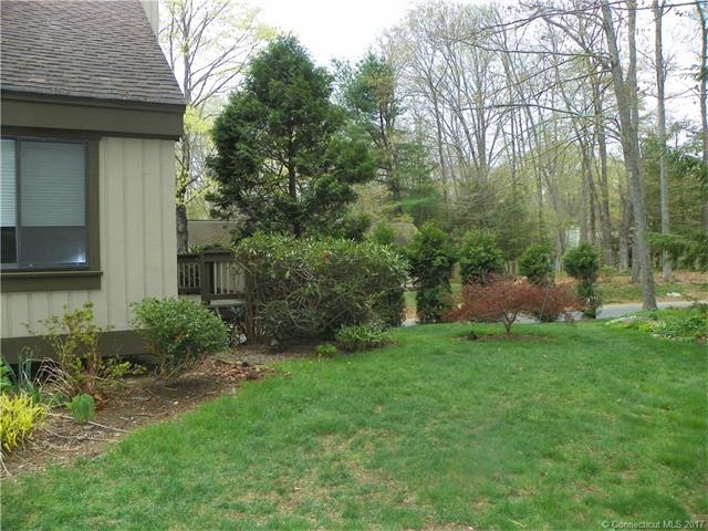 1002 Heritage Village unit B, Southbury, CT 06488 - photo 1