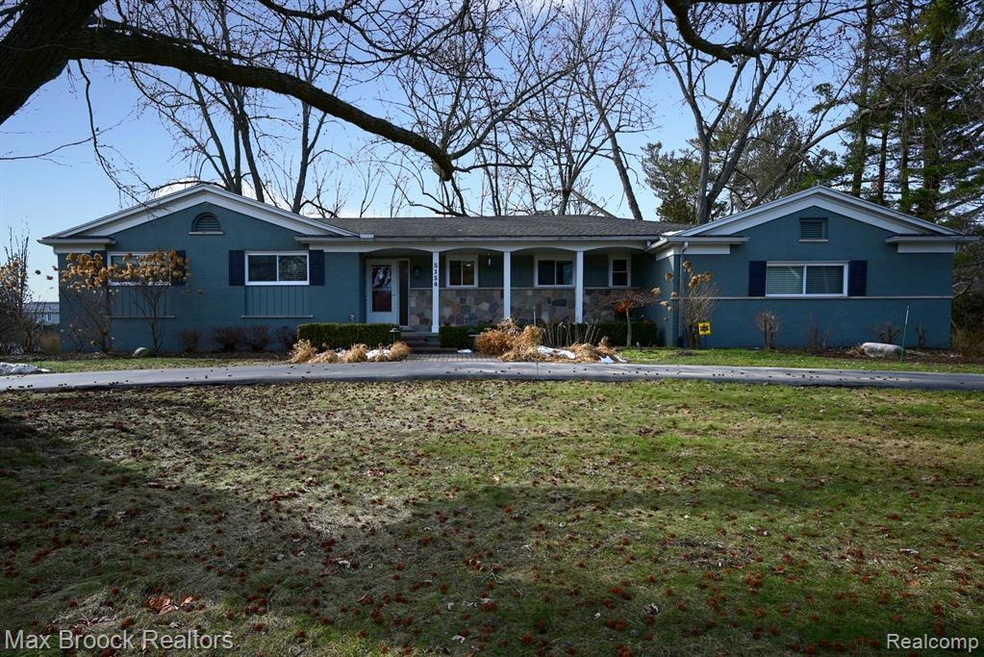 5154 Kellen Ln, Bloomfield Hills, MI 48302 - photo 1
